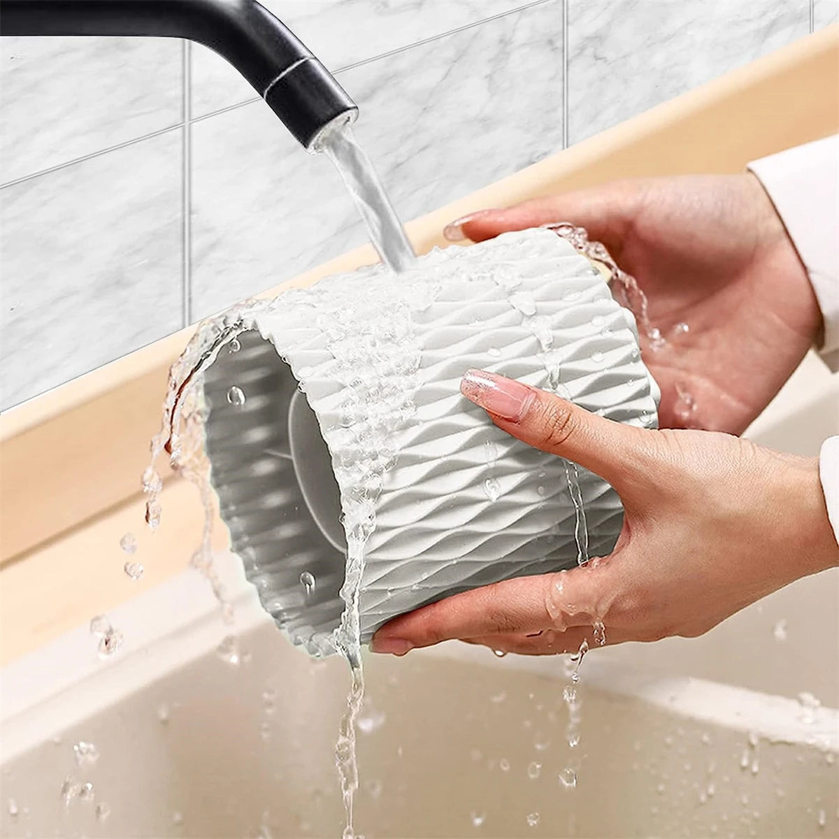 Porta Cosméticos Rotativo em Design de Diamantes