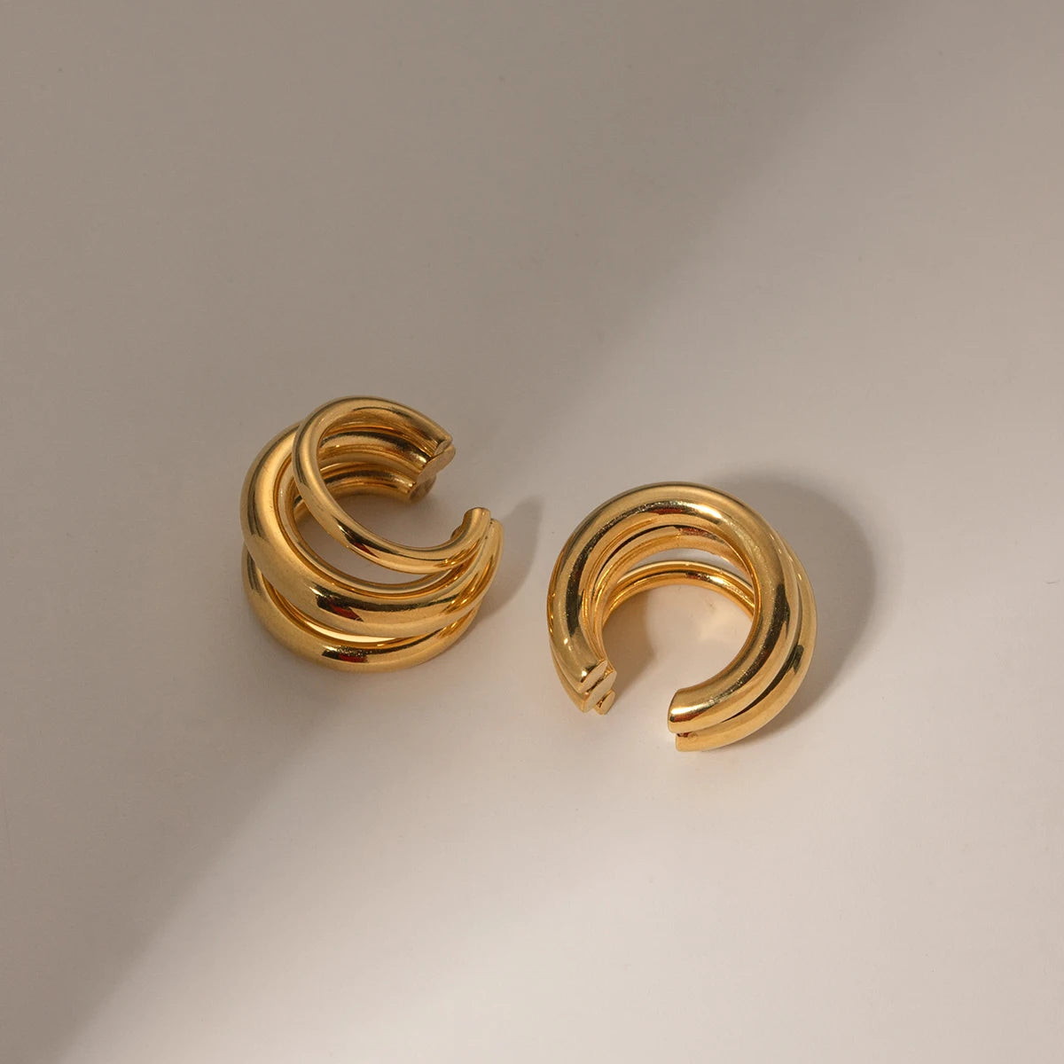 Brinco 18k Banhado a Ouro com Clipe de Ouvido Minimalista