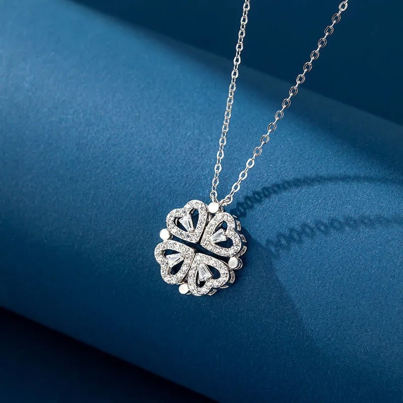 Colar Trevo de Corações