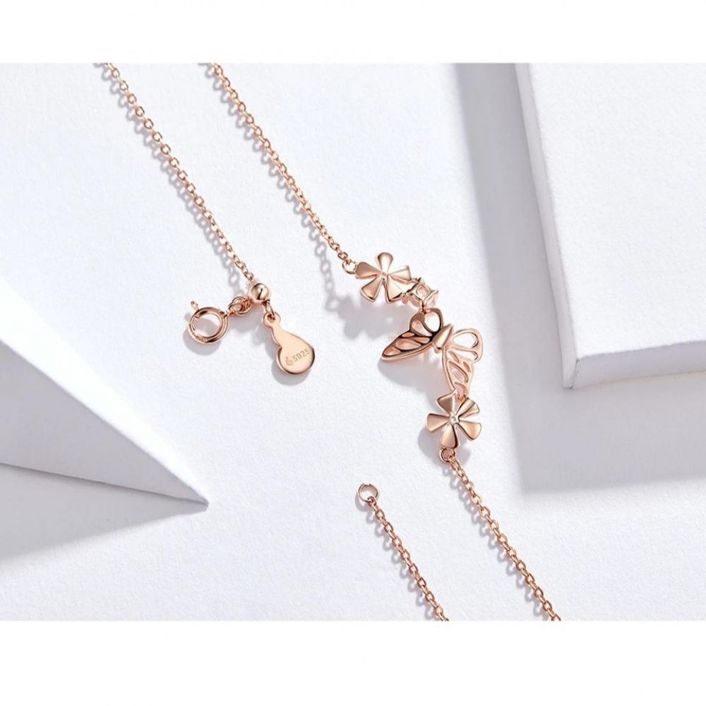 Colar Borboleta com Flores Todo em Prata 925 e Banho de Ouro Rose
